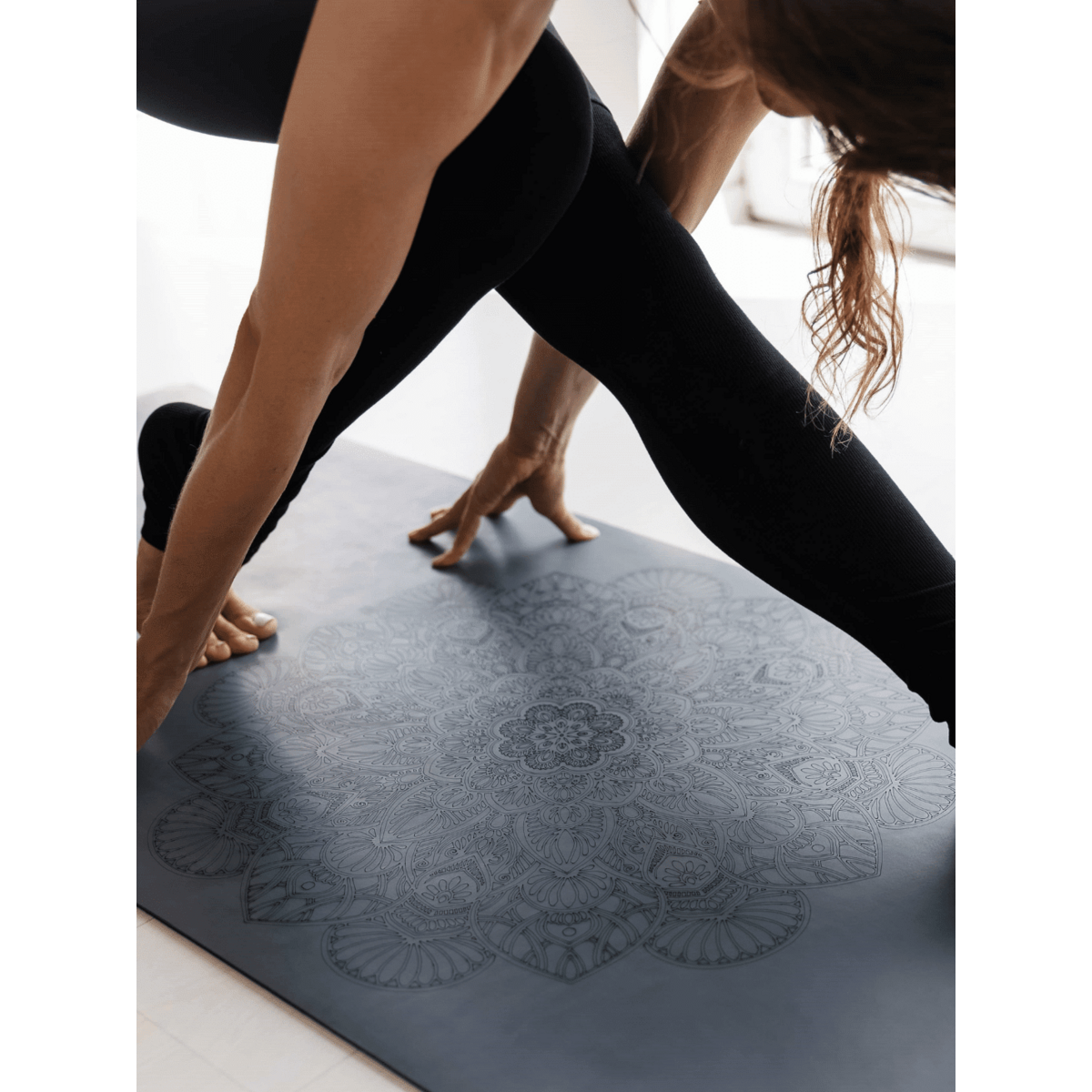 DIYogi™ GRAUE YOGAMATTE – MANDALA