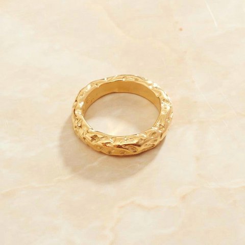 Sophia - Meteoritengehämmertes Goldband