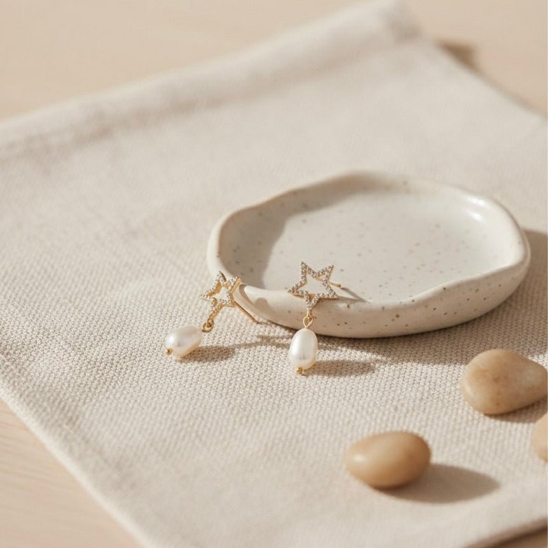 Solyne — Star earrings with natural river pearl