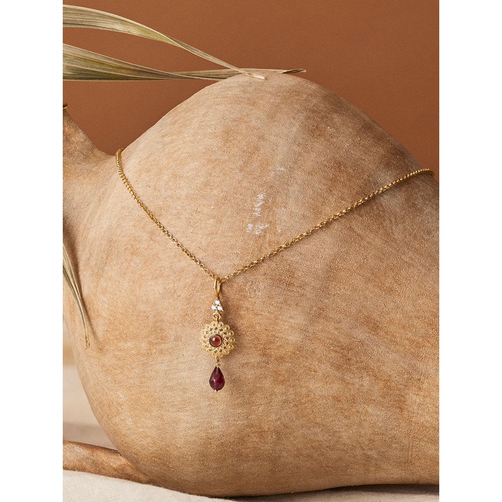 Filigrana ketting met granaat