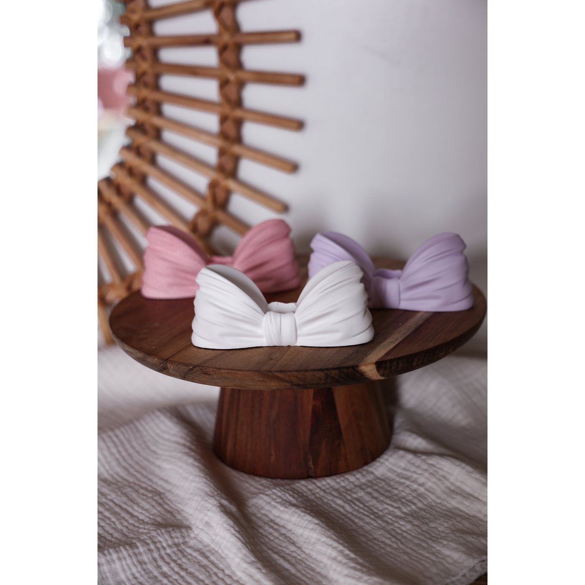 Bow candlestick 2