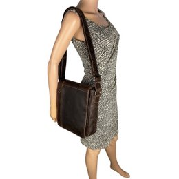 Schoudertas In 3 Kleuren - Crossbody - Buffelleer - In 3 Kleuren