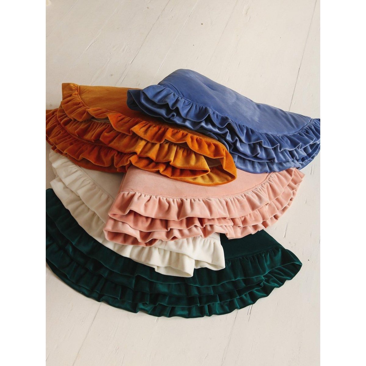 Mata Soft Velvet z Falbanką „Emerald”