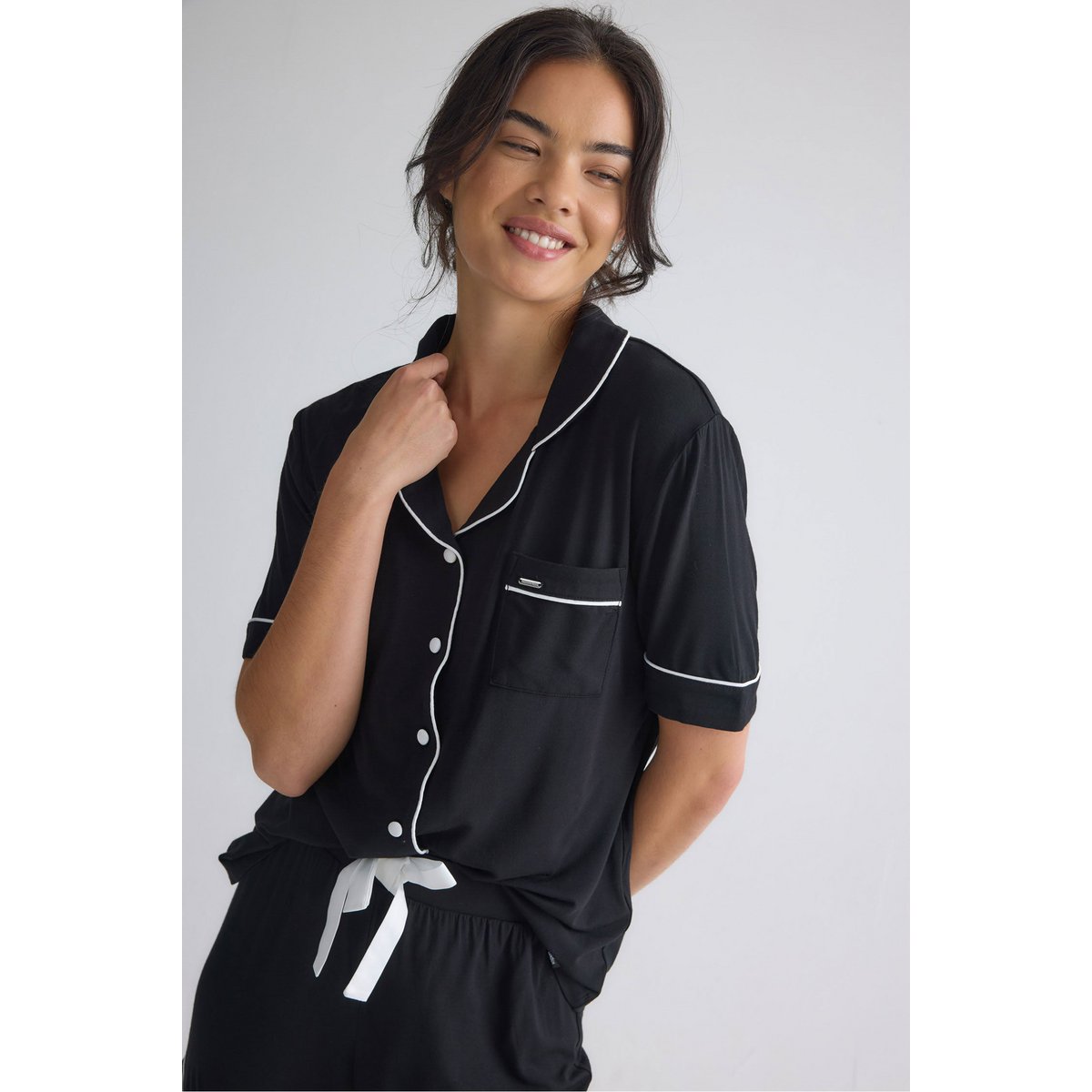 Bambus-Hemd-Shorts-Set in Schwarz