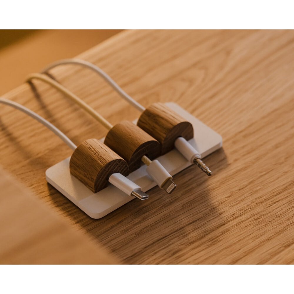Magnetyczny uchwyt na kabel