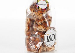 West Indian peanut nougat “Sik with pistachio” (vegan)