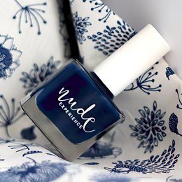 Nagellack aus biologischem Anbau – EIRA