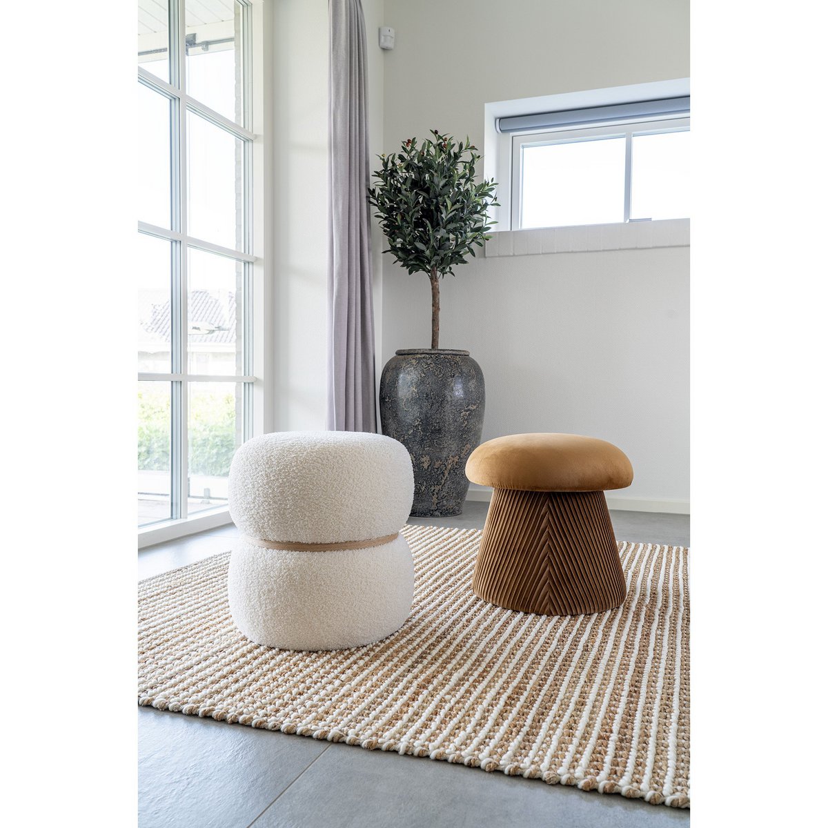 Milford Pouf - White, MDF/Pinewood/Foam/Polyester, 38x38x41 cm
