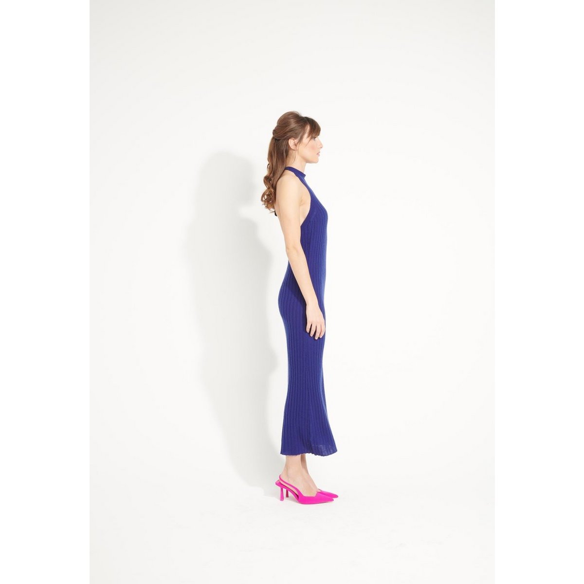 AVA 19 Long backless dress in midnight blue ribbed knit cashmere