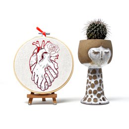 Handmade Embroidery Hoop Wall Art - Anatomical Heart- Textile Wall Decoration 15cm - Valentine's Day Gift