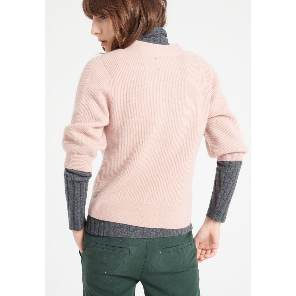 MIA 13 Cardigan scollo a V a maniche corte in cashmere con lavorazione a coste rosa cipria
