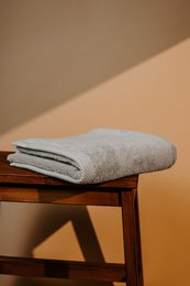 Pamukia GOTS Juego de baño para uno – Toalla, toalla de baño y alfombrilla de baño | 100 % Algodón Orgánico | 650 G/M