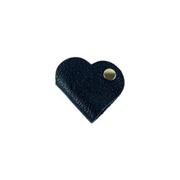 K0039AB | Enrollacables corazón Made in Italy en auténtica piel plena flor, grano dólar - Color negro - Dimensiones: 5 x 8 x 0,5 cm - Embalaje: fondo rígido/tapa Caja de regalo