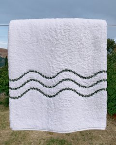 Sophia Hand Towel 50 x 100 cm made from 100% combed cotton