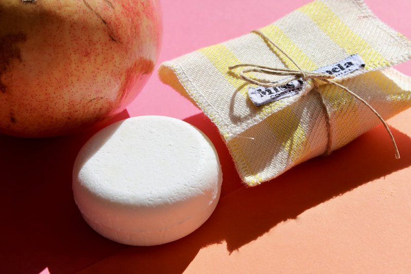 White Clay, Jojoba & Grapefruit Solid Shampoo Bar