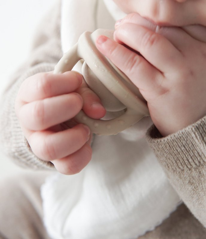 Silikone babyfoder - Oyster Beige