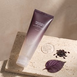 Haruharu Wonder – Black Rice Triple AHA Gentle Cleansing Gel