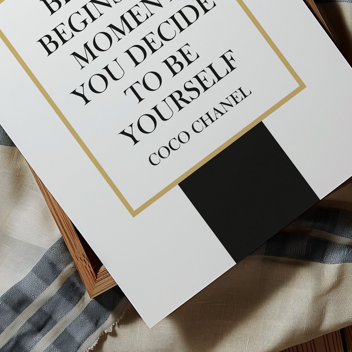 Poster: Beauty begins the moment you decide to be yourself