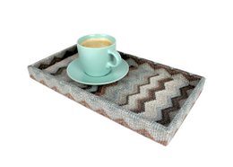 Comprimé plateau cosmétique gris en cuir artificiel rectangulaire zigzag gris