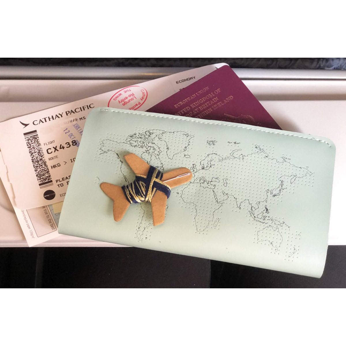Stitch Travel Wallet - Mint