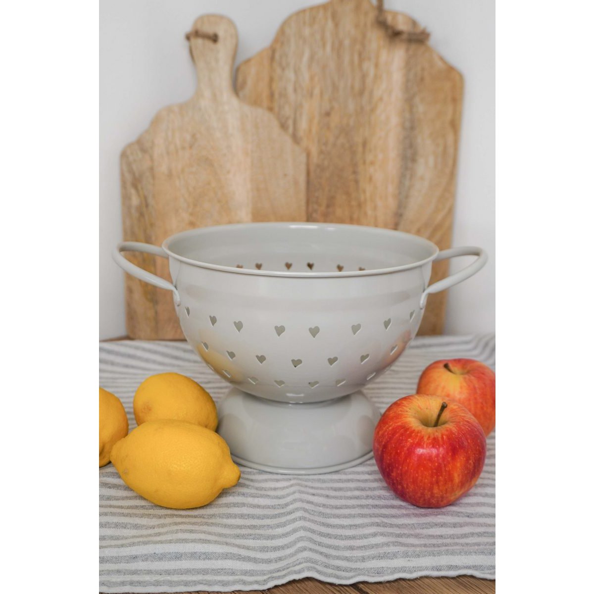Passoire gris clair avec des coeurs 21 cm Isabelle Rose