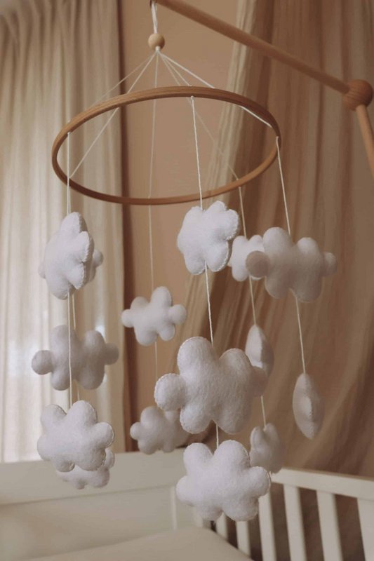 Handgemaakte Wolken Muziekmobiel - Boxmobiel - Baby mobile - mobile wickeltisch