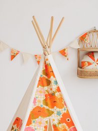 Tipi- en mattenset “Picknick met de bloemen”.