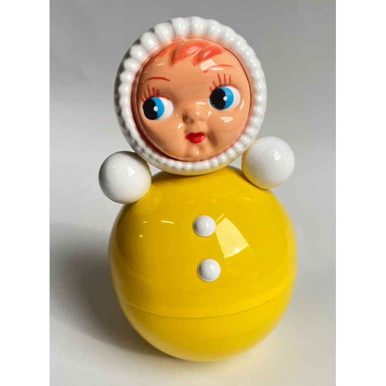 Poupée rétro Tumbler-roly poly jaune M 16 cm.