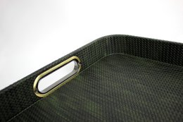 Tablet Look tressé vert avec poignées en laiton 45 × 33 × 6cm