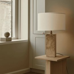 Lampada in travertino Rosie