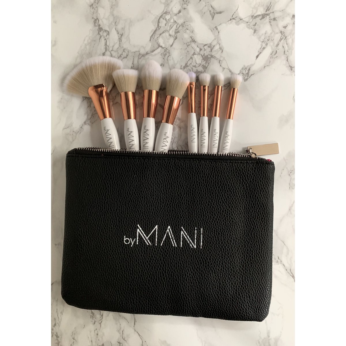 Set de pinceaux de maquillage 8 pièces professionnel blanc avec embrayage!