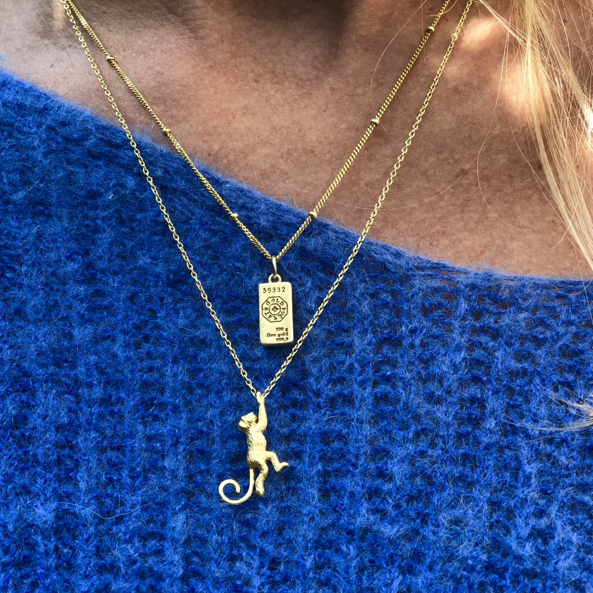 Hanging Around necklace
