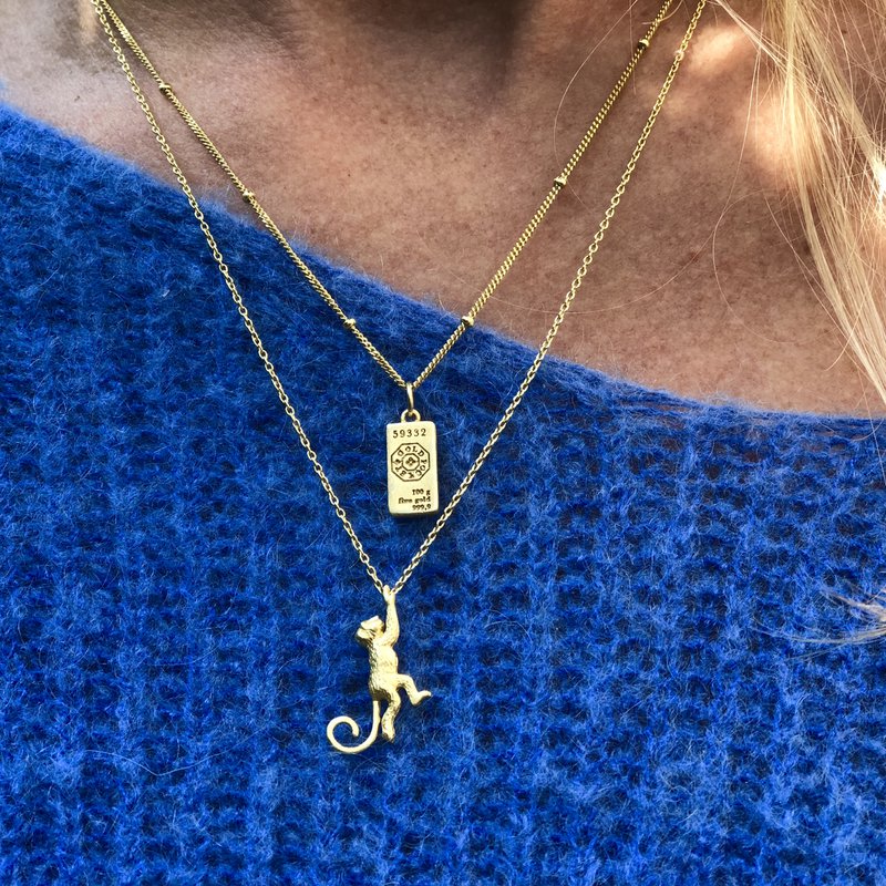 Hanging Around necklace
