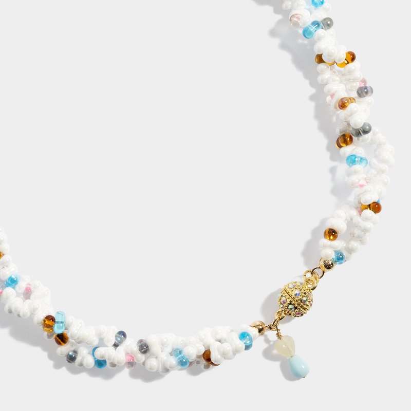 Collier perles de cristal blanc esthétique, fermoir plaqué or