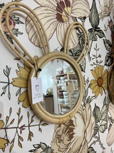 Rattan mirror rabbit