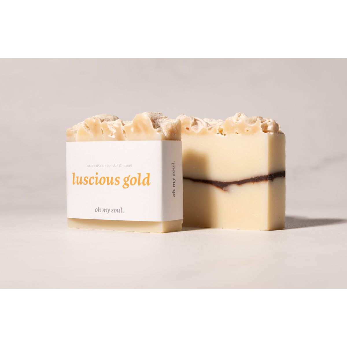 üppiges Gold - die luxuriöse Bar