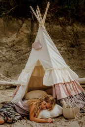 Juego de tipi "Powder Frills" con volantes y tapete de concha "Powder Pink"