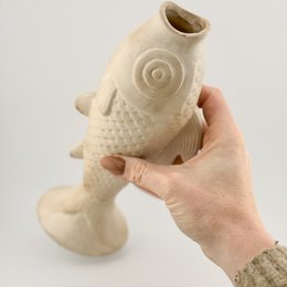 Ceramic vase fish beige