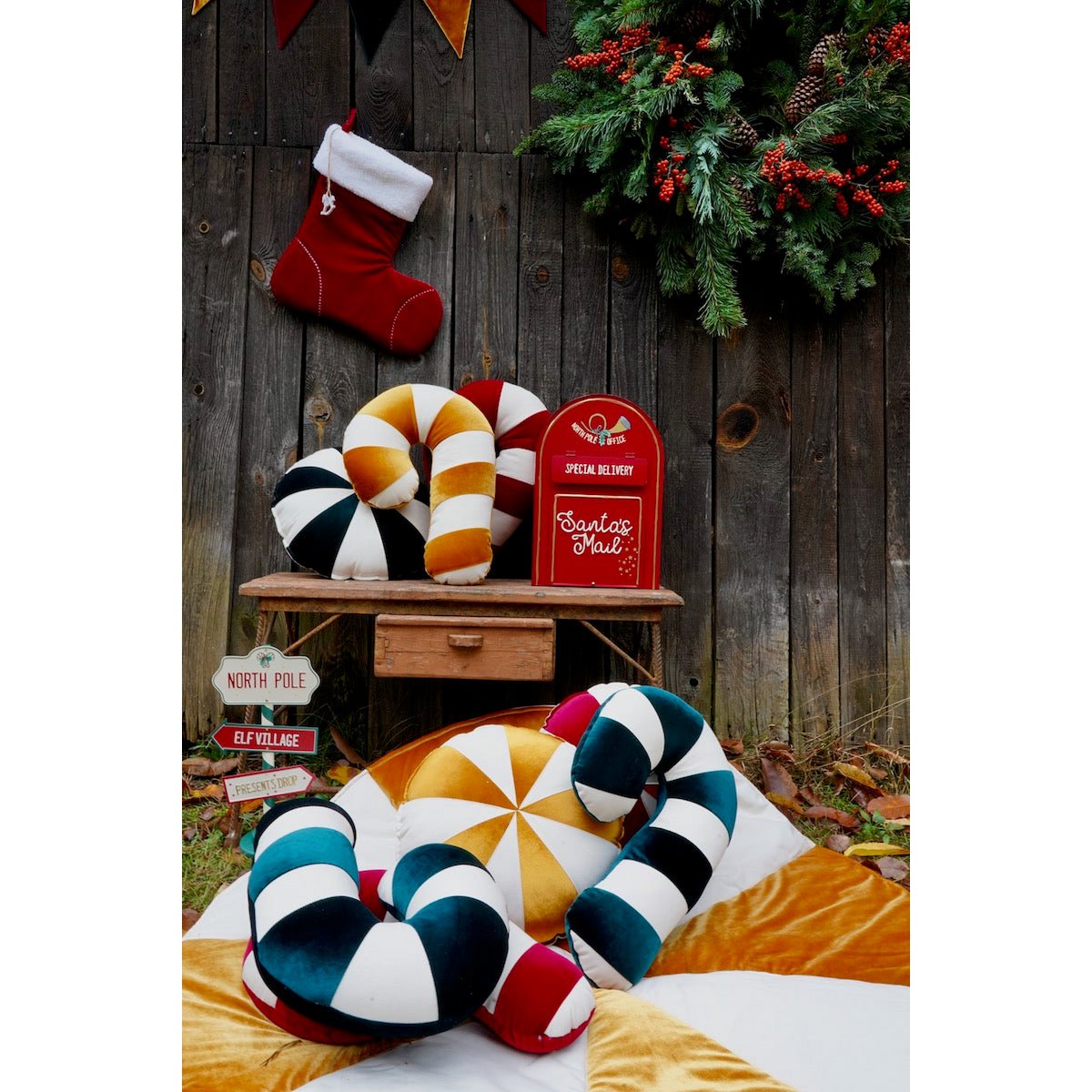 Samtgirlande „Frohe Weihnachten“, Weihnachtsdekoration