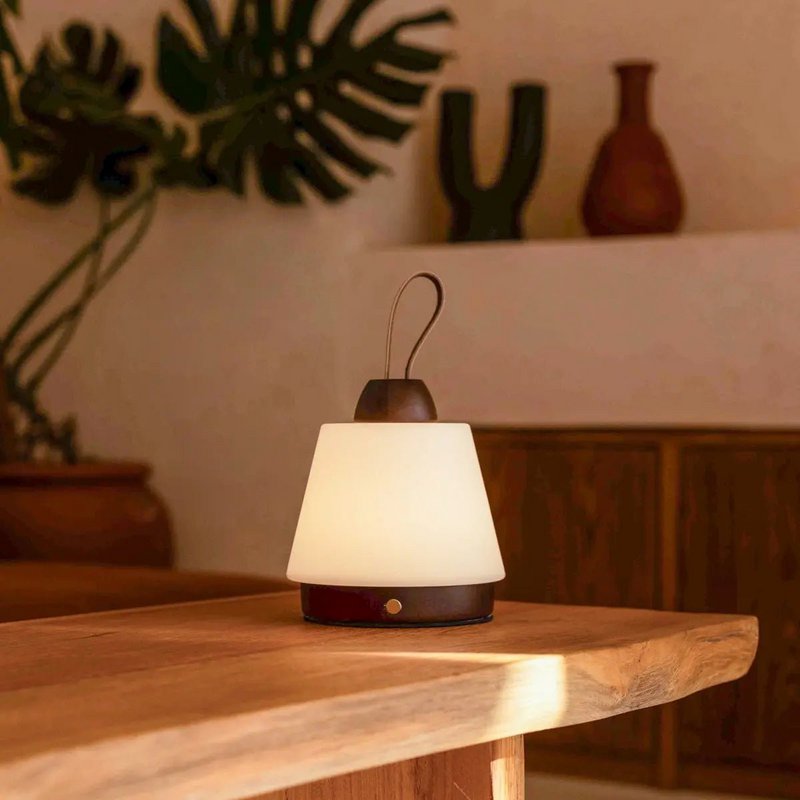 Liv Mørkebrun Genopladelig Lampe