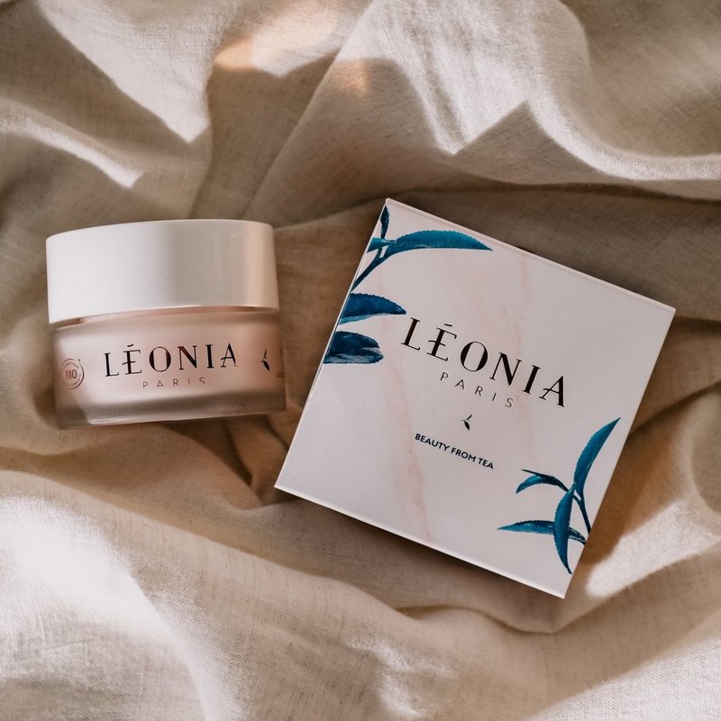 White Tea Light Cream - Fugtgivende og antioxidant udstrålingsbehandling