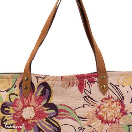 Shopper Laurel