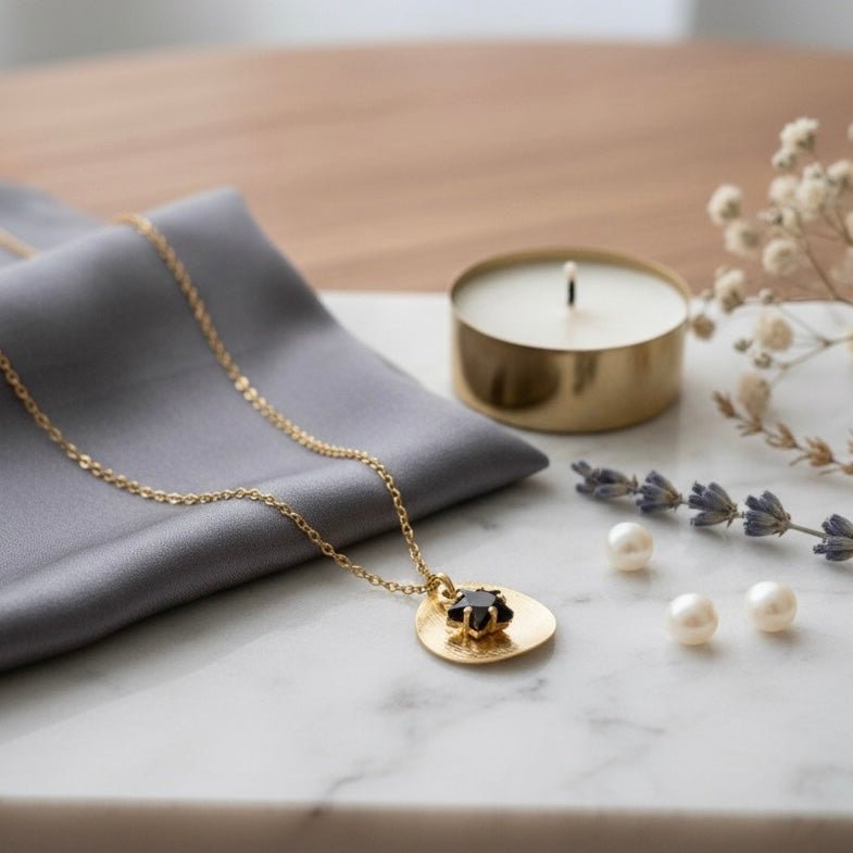 Black Star – Black Star Necklace with Gold Zircon