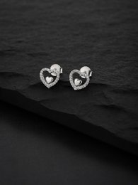 Aretes | Plata de ley chapada en corazón con circonita cúbica | Rodio