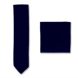 Ensemble cravate et pochette en tricot bleu marine