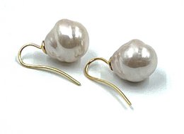 Pendientes de perlas barrocas en color rosa claro
