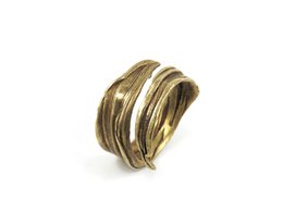 Patineret bronze justerbar ring – organisk skulpturel