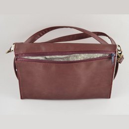 Rotwein-Clutch-Geldbörse – Blumenmuster