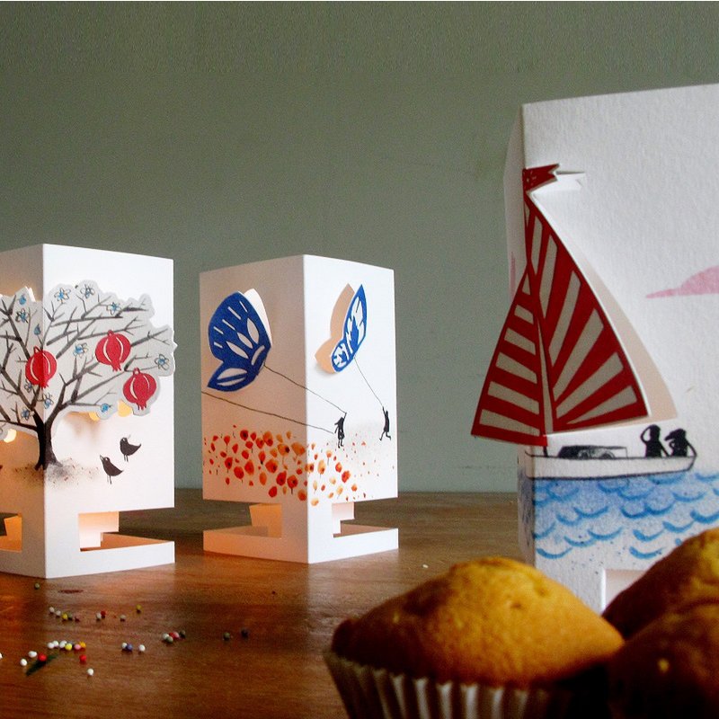 CARDLE Kites (Chirpy Breeze) - Portavelas Tarjetas de felicitación