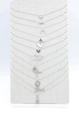 Lots de bijoux avec présentoir